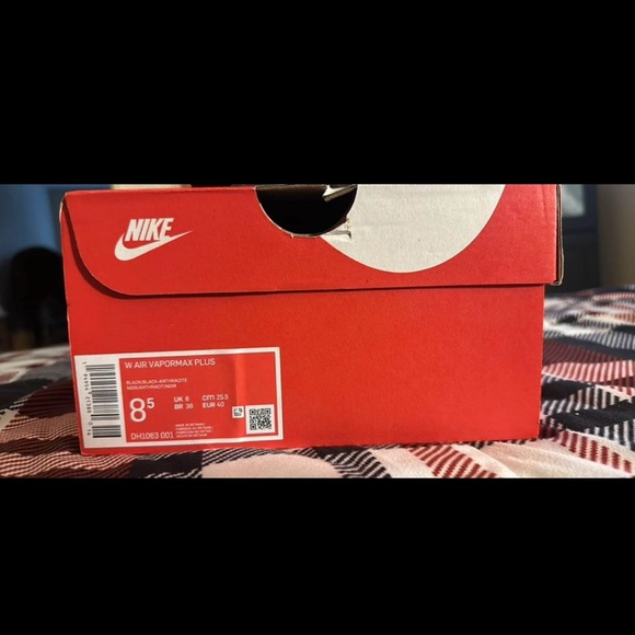 Black nike vapor air max. - Picture 3 of 3